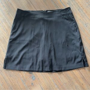 Lady Hagen size 6 black golf athletic skort